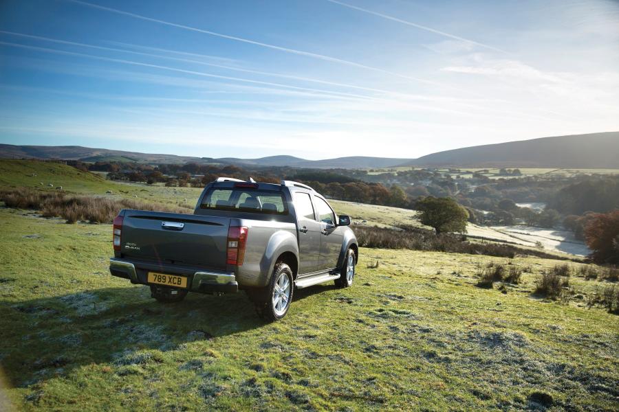  Isuzu D-Max Double Cab 2017 года  (UK) (фото 26 из 33)
